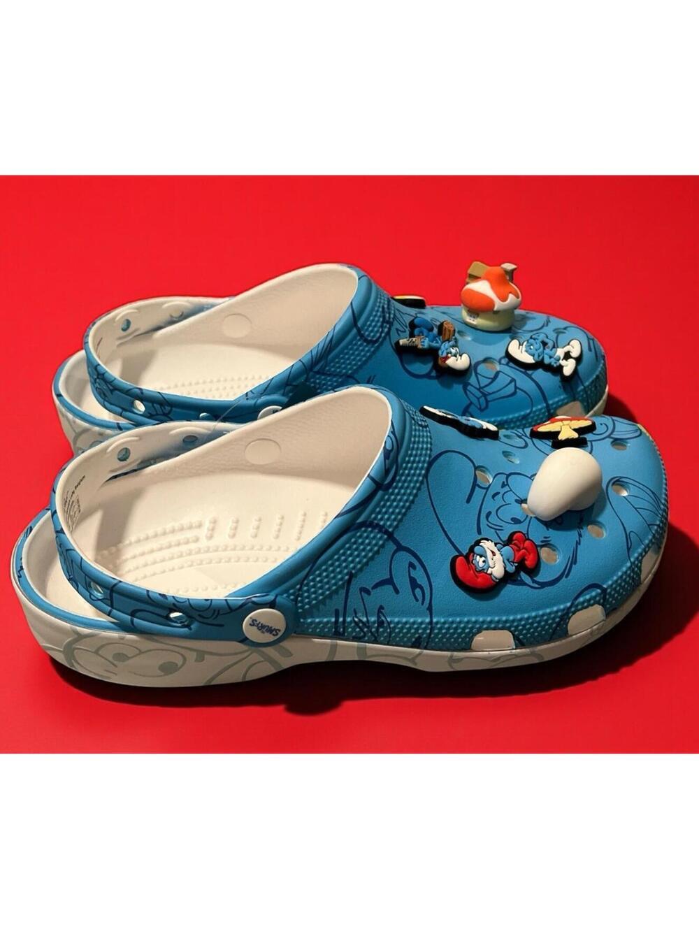 CROCS Adults SMURFS CLASSIC CLOG Light Blue SHOE MENS Size 7 WOMENS Size 9 - Picture 2 of 8